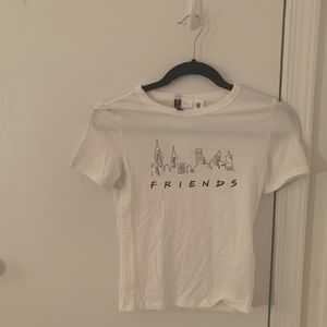 H&M FRIENDS t-shirt, never worn, XS